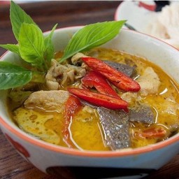 ข้าว+แกงเขียวหวานไก่