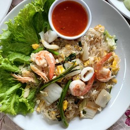 สุกี้แห้ง