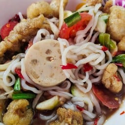ส้มตำครกแตก นายอั๋น ซอยธารเลิศ