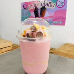 สตรอว์เบอร์รี่นมสด