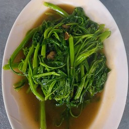 ผัดผักบุ้ง