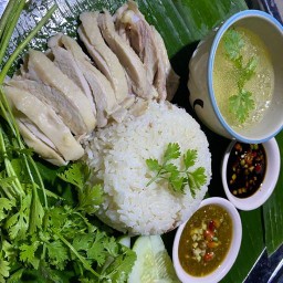 ข้าวมันไก่แยกไฟแดงเทคนิค