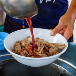 ก๋วยเตี๋ยว โกเด้งเจ้หน่อย