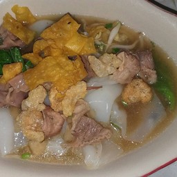 นุชก๋วยเตี๋ยวไทย