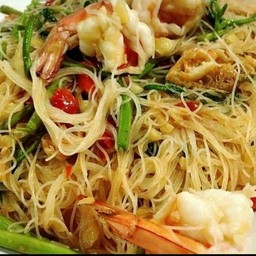 หมี่ผัดกระเฉด