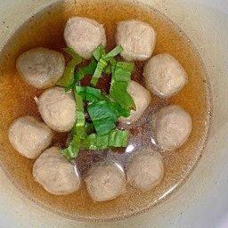 ลุกชิ้นลอยน้ำ