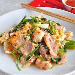 สุกี้แห้ง