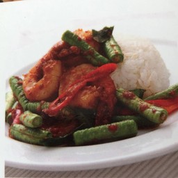 พริกแกงกุ้งหรือทะเลราด
