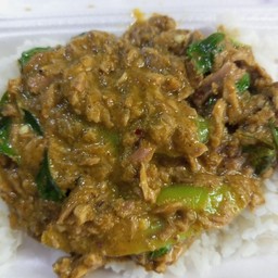 ผัดเขียวหวานทูน่า