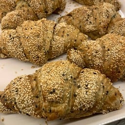 Sesame Croissant