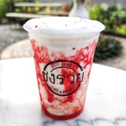 นมฮอกไกโดสตรอเบอรี่ เย็น