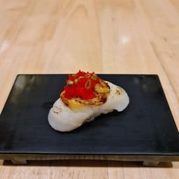 ซูชิหอยเชลเผามิโสะ (Premium Hotate)