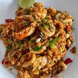 ข้าวผัดต้มยำ