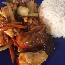 ข้าวราดผัดพริกเผา