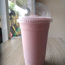 มิกซ์เบอร์รี่สมูทตี้ แก้วใหญ่ 20 ออนซ์