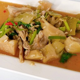 กระเพาะหมูผัดเกี่ยมฉ่าย