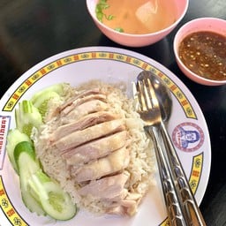 ข้าวมัน ไก่ต้ม