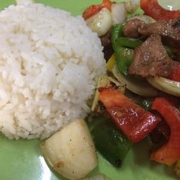 ข้าวราดผัดเต้าเจี้ยว