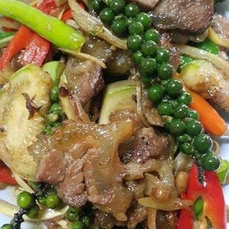 เนื้อตุ๋นผัดฉ่า