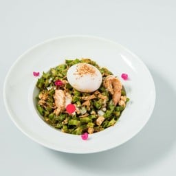 ยำถั่วพูกะทิสด ไข่เยิ้ม