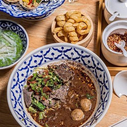 อลินดาก๋วยเตี๋ยวเรือ