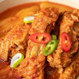 돼지갈비 김치찜   กิมจิกิม กระดูกหมูต้มกิมจิ (1-2)
