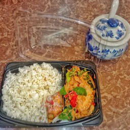 ผัดเผ็ดราดข้าว(อาหารป่า)