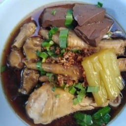 ก๋วยเตี๋ยวไก่ ต้มยำ