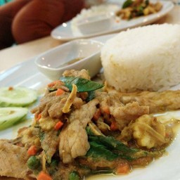 ข้าวเขียวหวานหมู