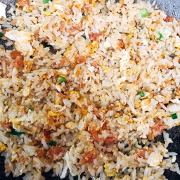 ข้าวผัดแหนม