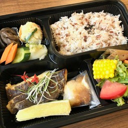 F013 ปลาคาเลย่าง