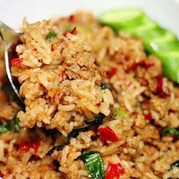 กะเพราคลุกข้าว