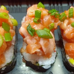 สลัดแซลมอน