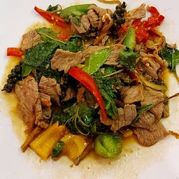 ผัดฉ่าเนื้อ