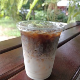 Iced Caramel Macchiato