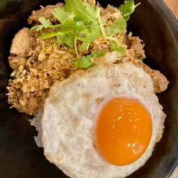 ข้าวกระเทียมทะเล