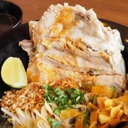 เถียว-เล้ง-นึ่ง  เตี๋ยวต้มยำน้ำพริกเผา พุทธมณฑลสาย1