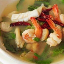 ต้มยำโป๊ะแตกทะเล