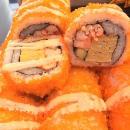 เเคลิฟอเนียโรลไข่กุ้ง