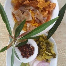 ข้าวซอยหมู