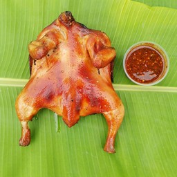 สหายหมูกรอบ ตลาดเจเจ