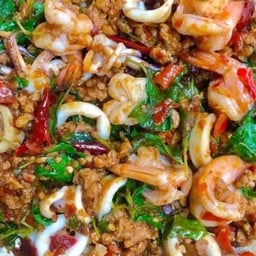 กะเพารวมมิตร