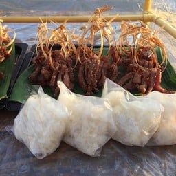 หมูพวง งิ้วราย