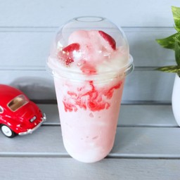 สตรอว์เบอร์รี่+โยเกิร์ต ปั่น - Strawberry Yogurt Frappe