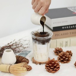 โฮจิฉะลาเต้ (เย็น)