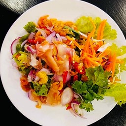 ยำกุ้งแห้ง