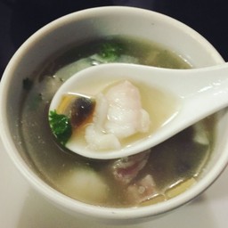 ซุปปลาเก๋าไข่เยี่ยวม้า