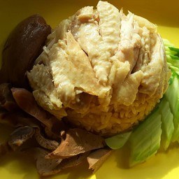 ข้าวมันไก่ต้ม