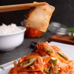 กิมจิยายน้า  Kimchi-Yaina