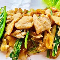 ผัดซีอิ๊วหมูหมัก